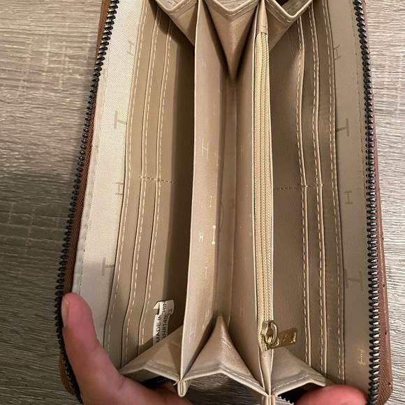 Brown Wallet - Picture 5 of 6